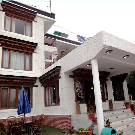 Hotel Holiday Ladakh Leh Buitenkant foto