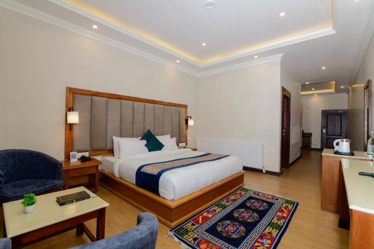 Hotel Holiday Ladakh Leh Buitenkant foto