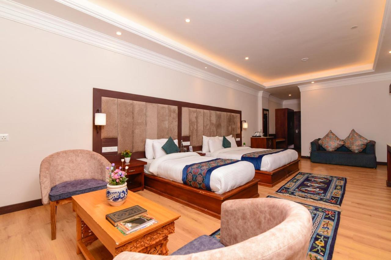 Hotel Holiday Ladakh Leh Buitenkant foto