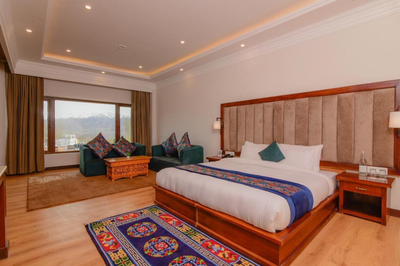 Hotel Holiday Ladakh Leh Buitenkant foto