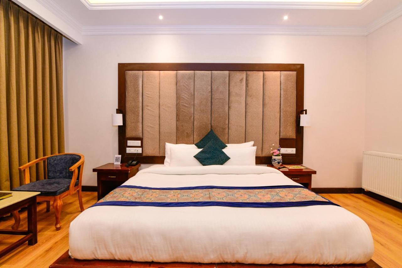 Hotel Holiday Ladakh Leh Buitenkant foto