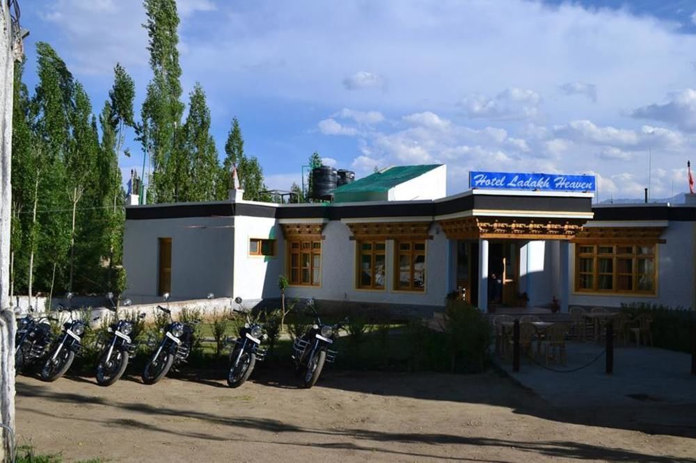Hotel Holiday Ladakh Leh Buitenkant foto