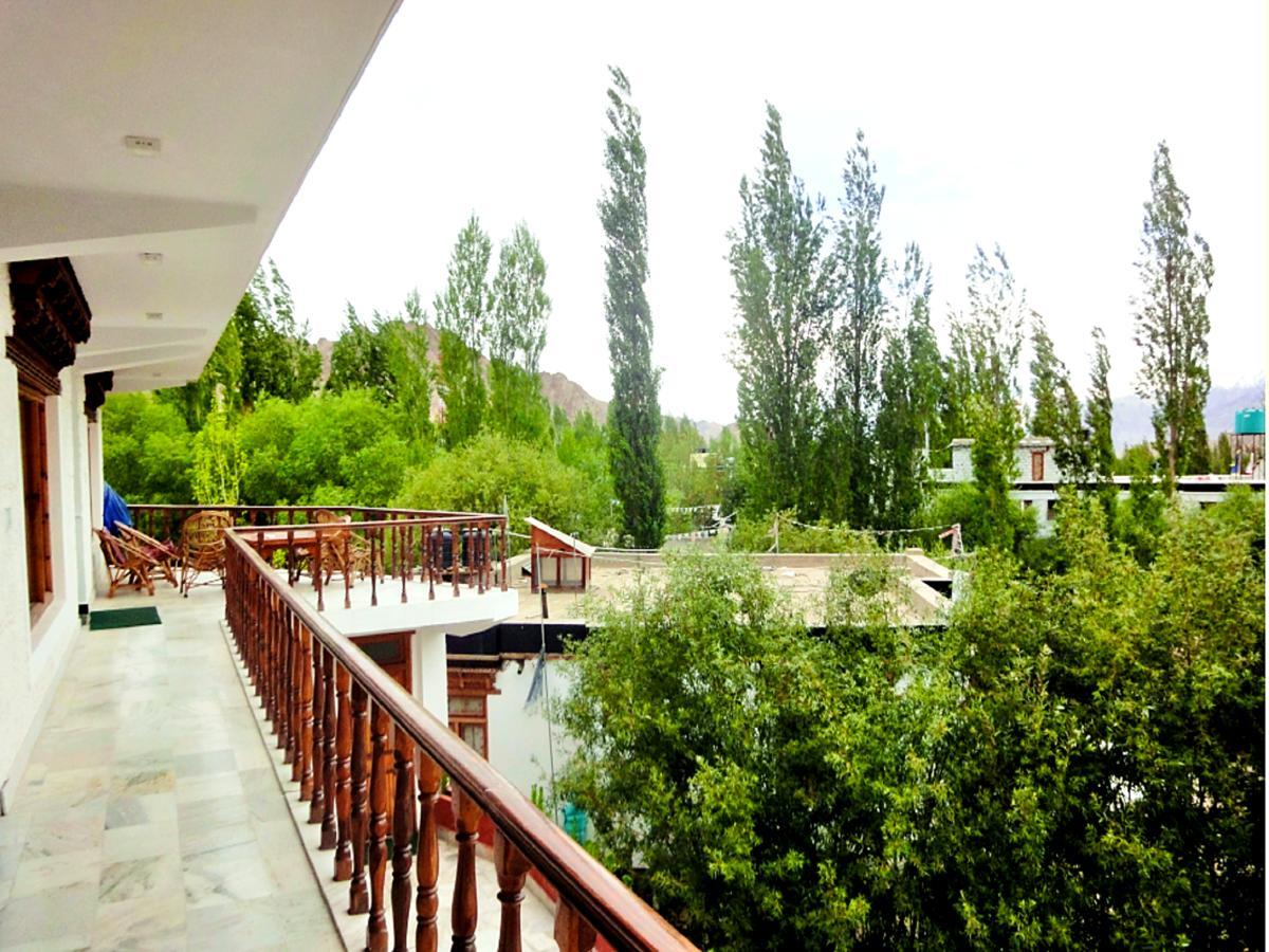 Hotel Holiday Ladakh Leh Buitenkant foto