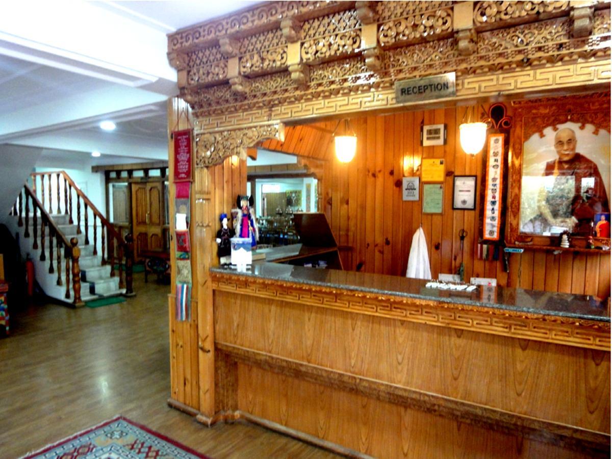 Hotel Holiday Ladakh Leh Buitenkant foto