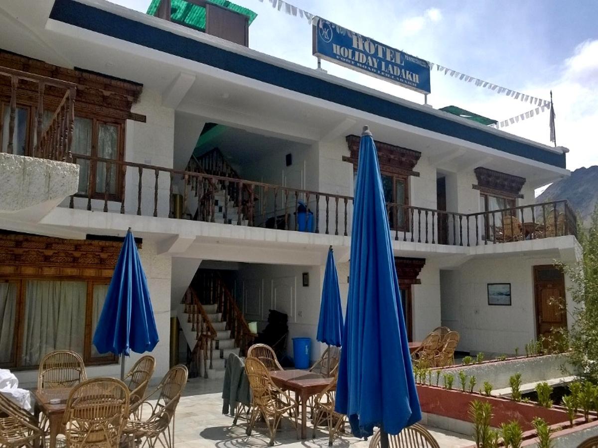 Hotel Holiday Ladakh Leh Buitenkant foto